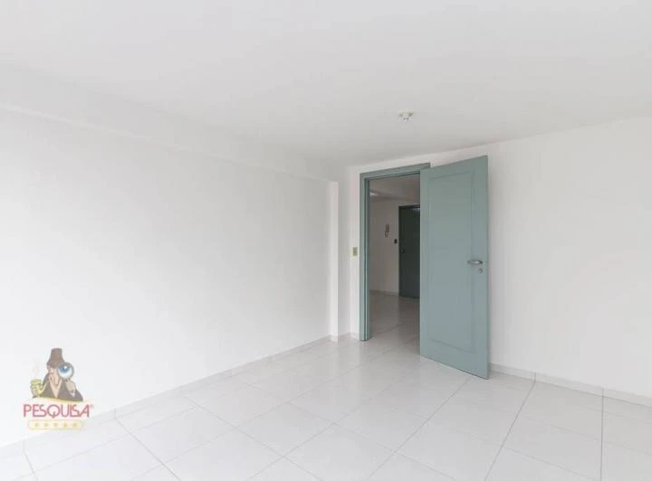 1-bedroom apartment with a laundry area — photo 6