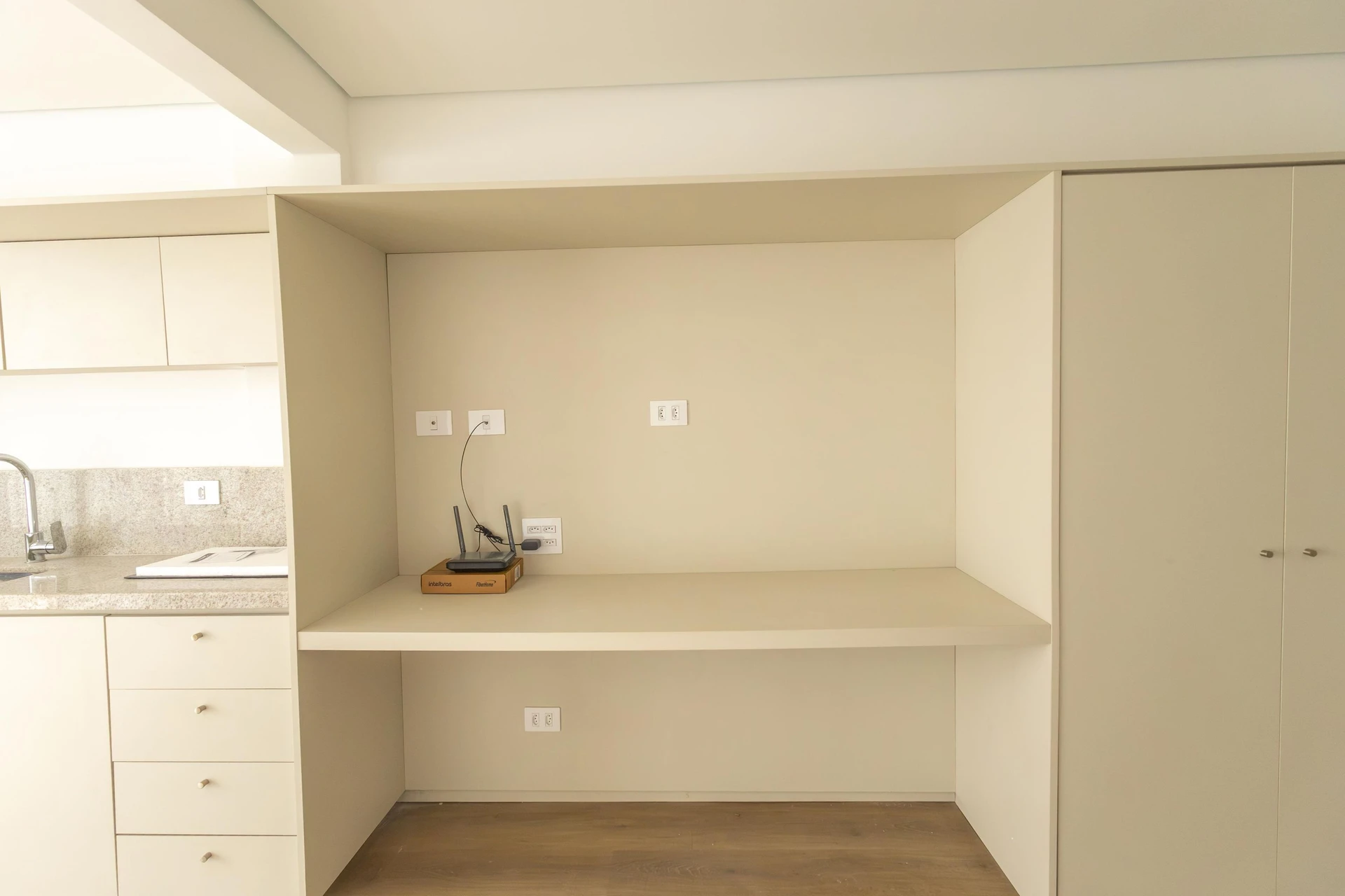 Apartment, 30 m², with floor-to-ceiling windows — photo 24