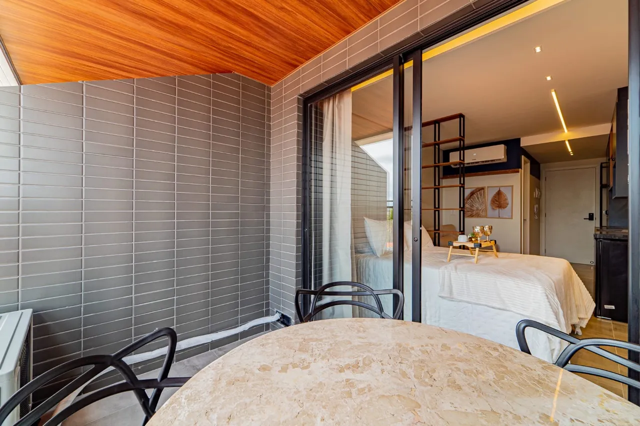Furnished 1-bedroom apartment with balcony and parking — photo 7