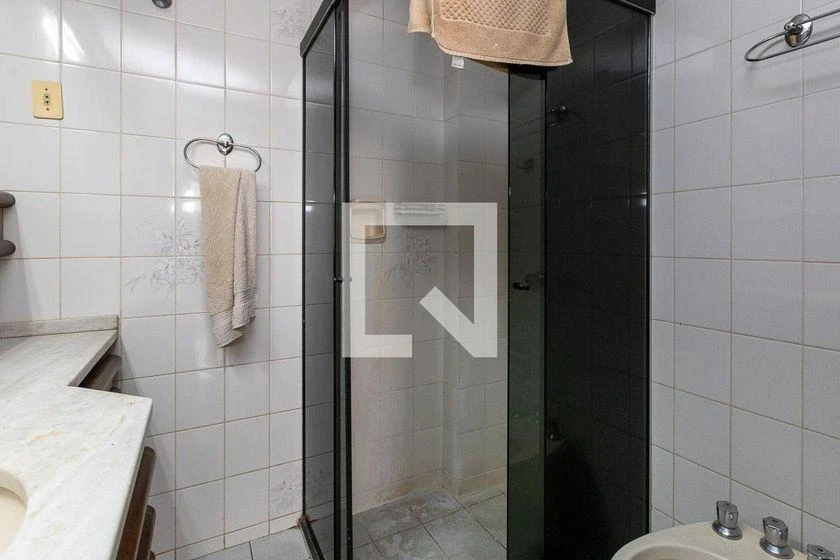 Apartamento de 4 quartos com varanda e 165 m² — photo 35