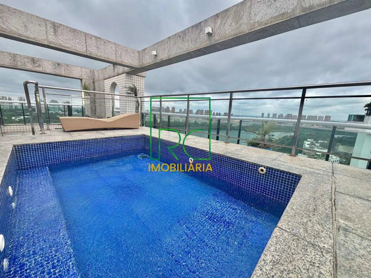 Apartamento com 4 quartos e varanda ampla — photo 19