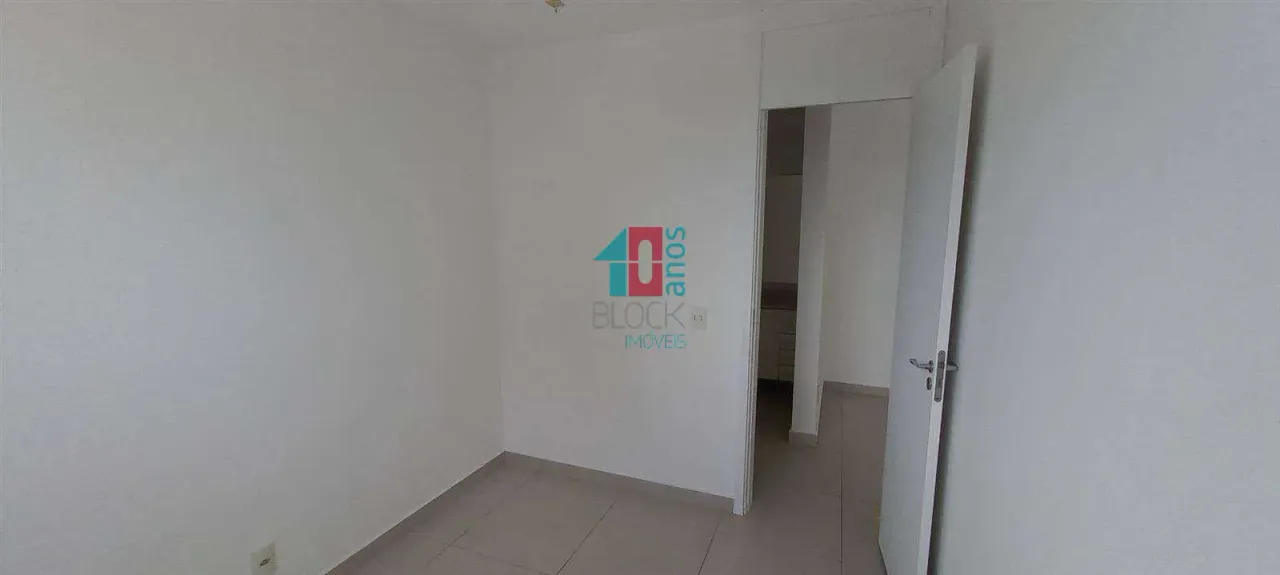 Apartamento de 2 quartos com vaga e cozinha separada — photo 7