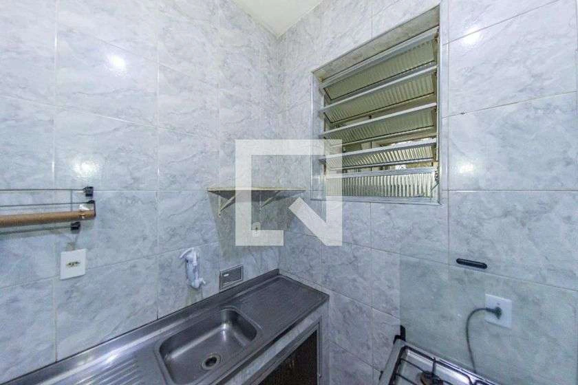 Furnished 2-bedroom apartment with a gas kitchen — photo 11
