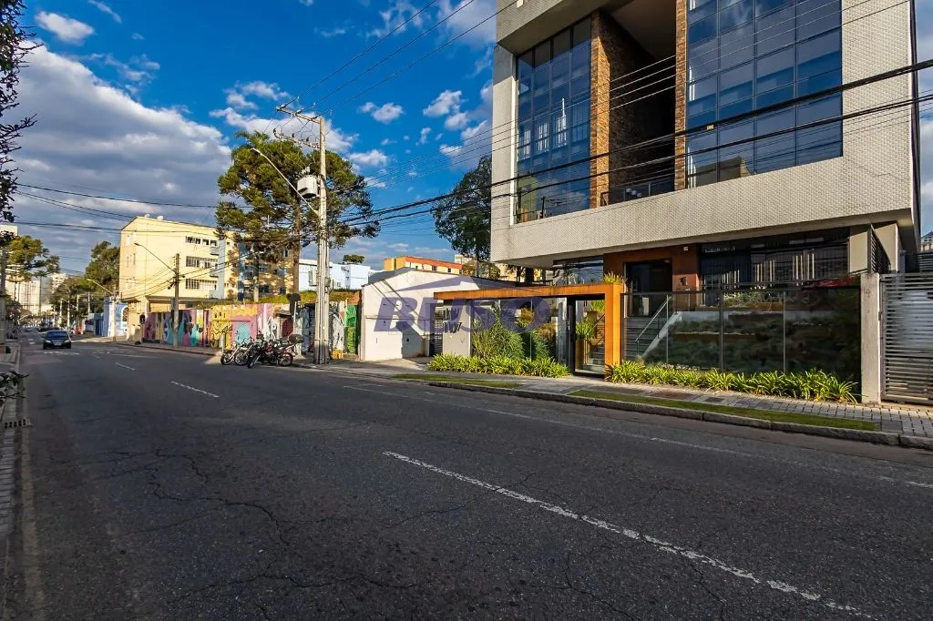 Мебльована квартира 75 м² з 1 спальнею та сьют — photo 3