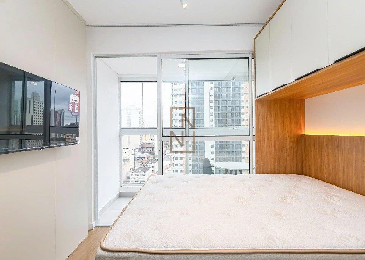 One-bedroom apartment in a building with a coworking space — photo 5