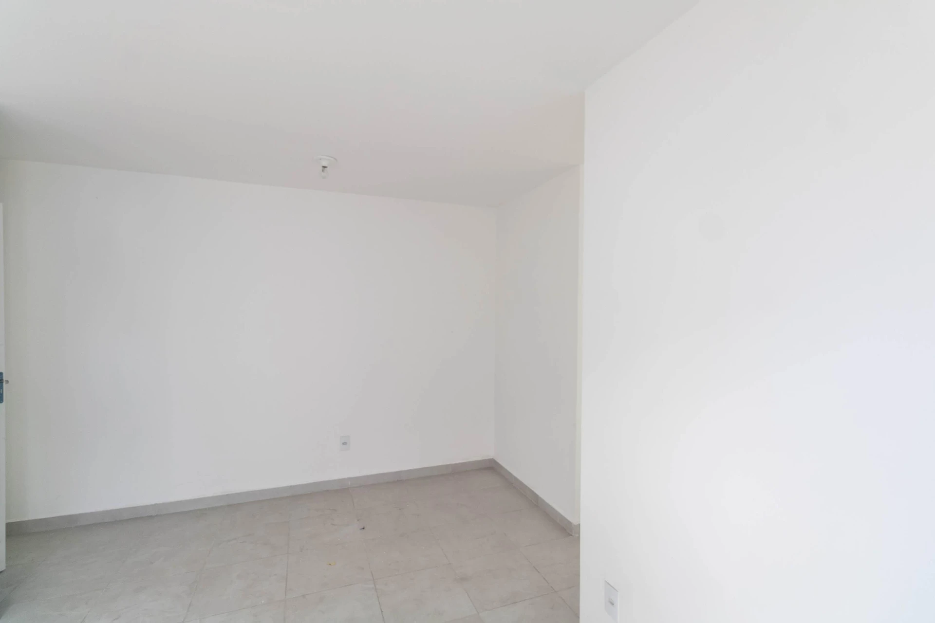 Apartment with 2 bedrooms, 1 en-suite and 1 parking spot — photo 43