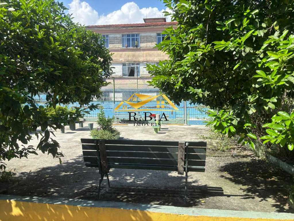 Apartamento com 2 dormitórios, 1 banheiro e vaga — photo 25