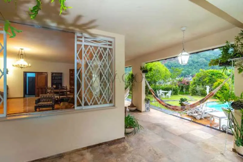 Duplex house with 5 bedrooms and a built-in balcony grill — photo 9