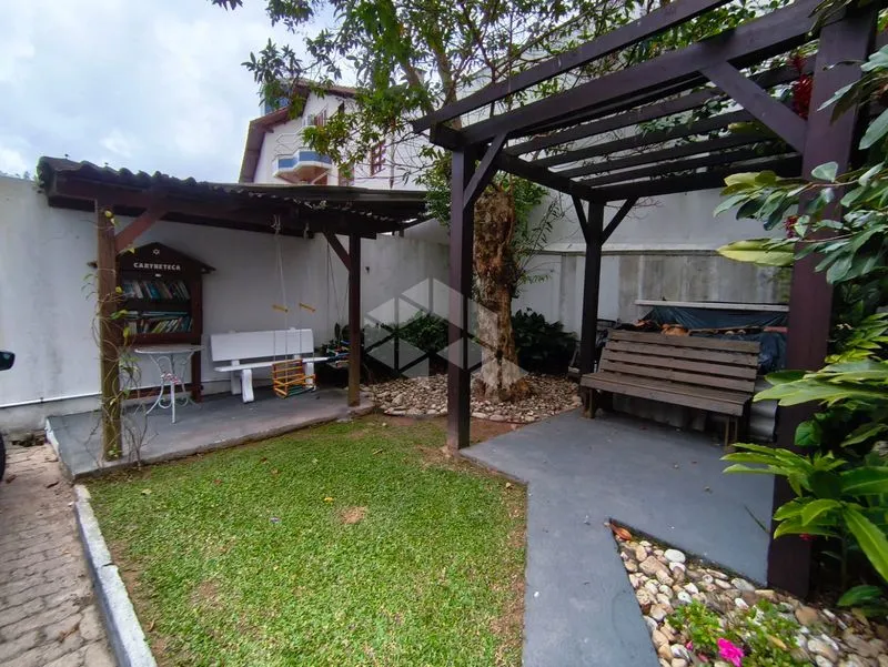 70 m² apartment with 2 bedrooms and 1 parking spot — photo 21