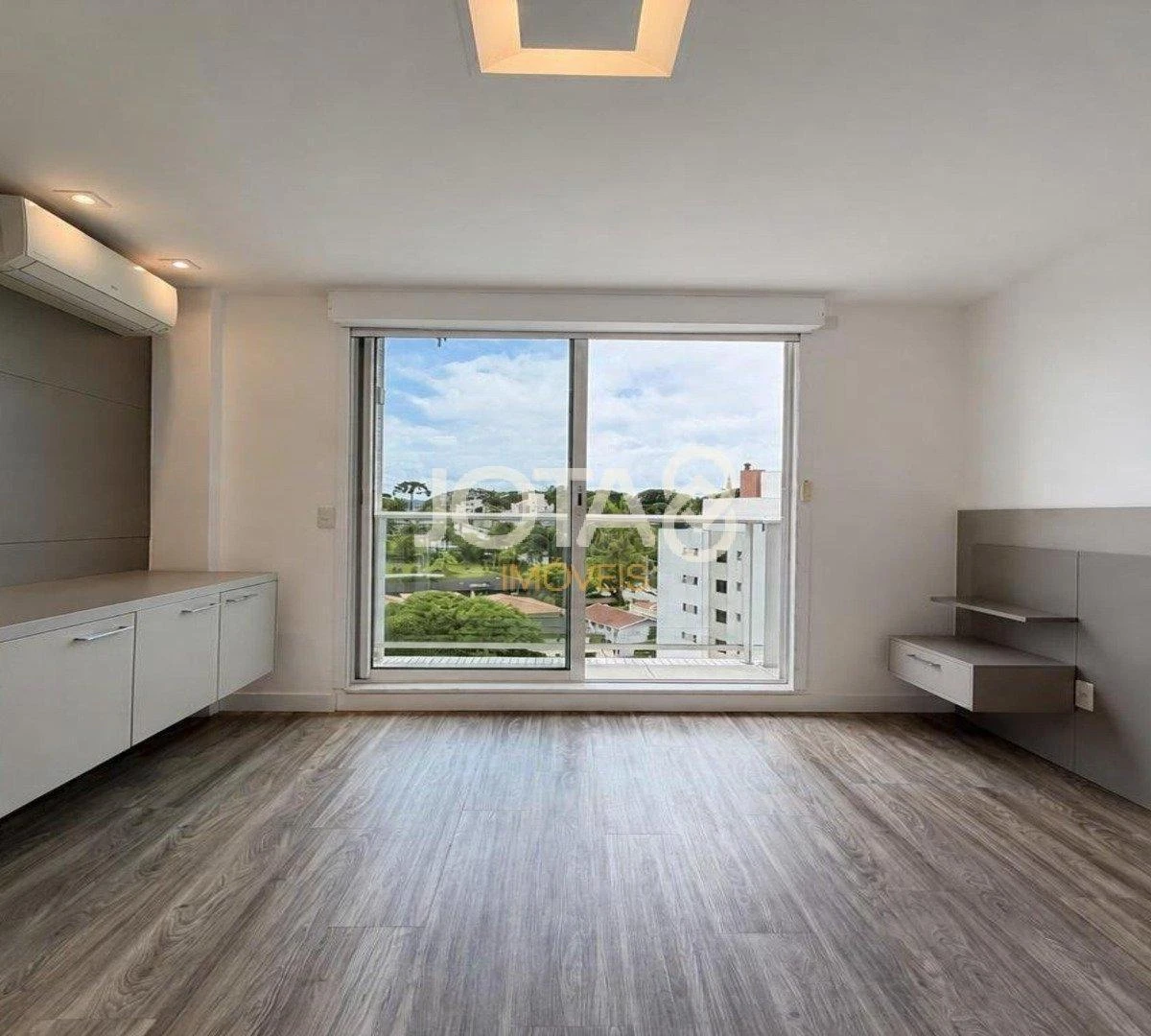 Bañera y 4 dormitorios: departamento de 323 m² — photo 11