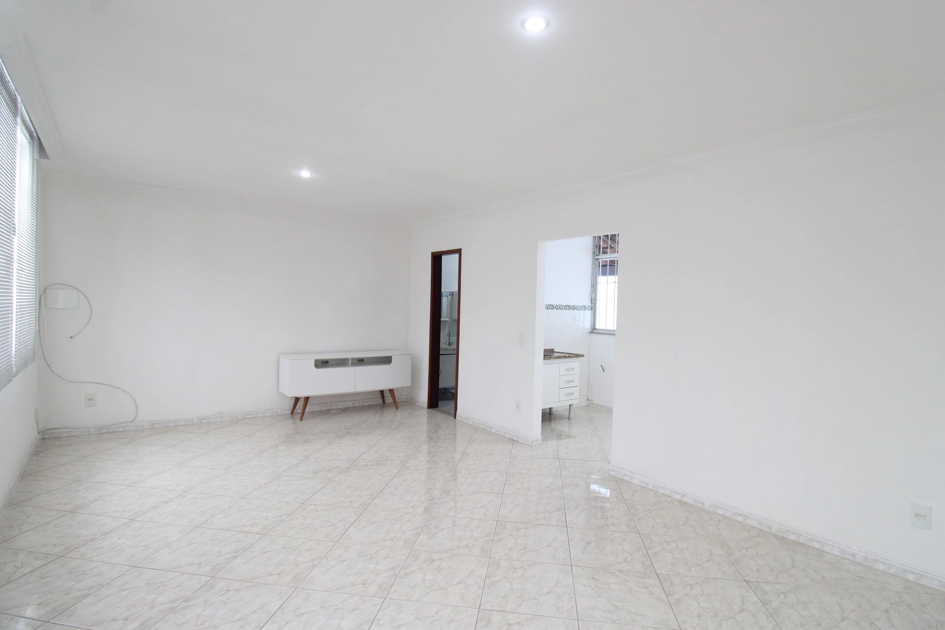 Studio for rent with 1 bedroom and private bathroom — photo 12