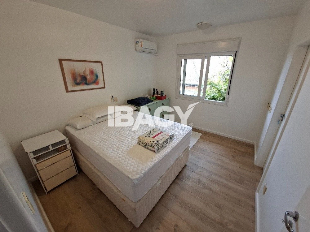 Casa amueblada con 4 dormitorios y 250 m² — photo 18