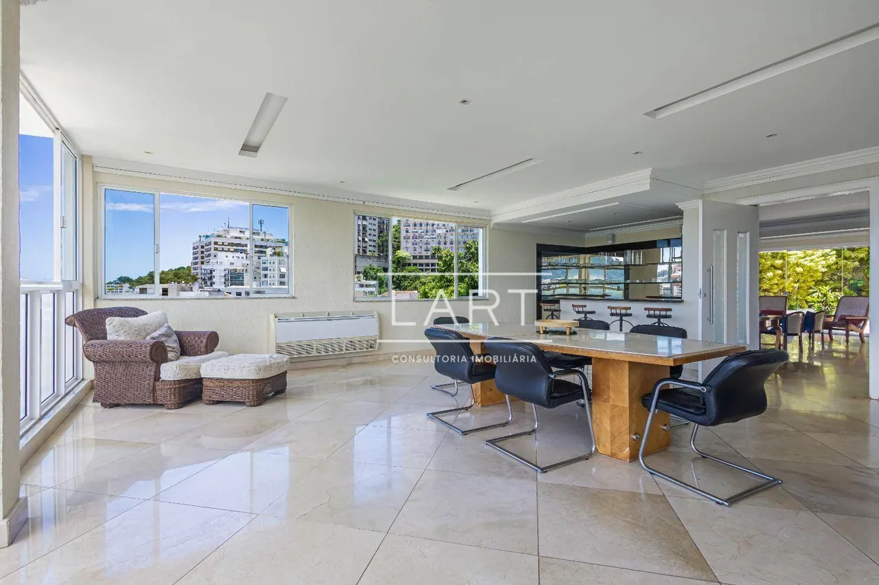 5-bedroom house with city and mountain views, 1250 m² — photo 3