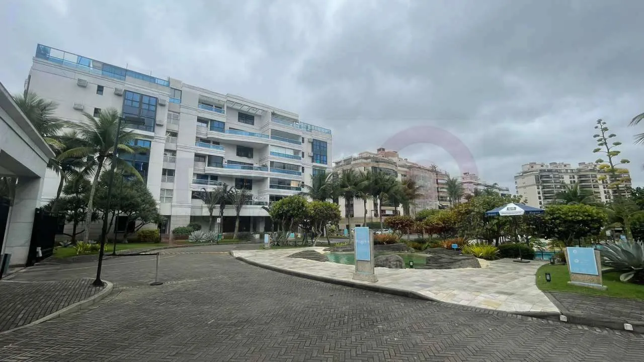 Вид на воду и 4 спальни: квартира 156 м² — photo 34