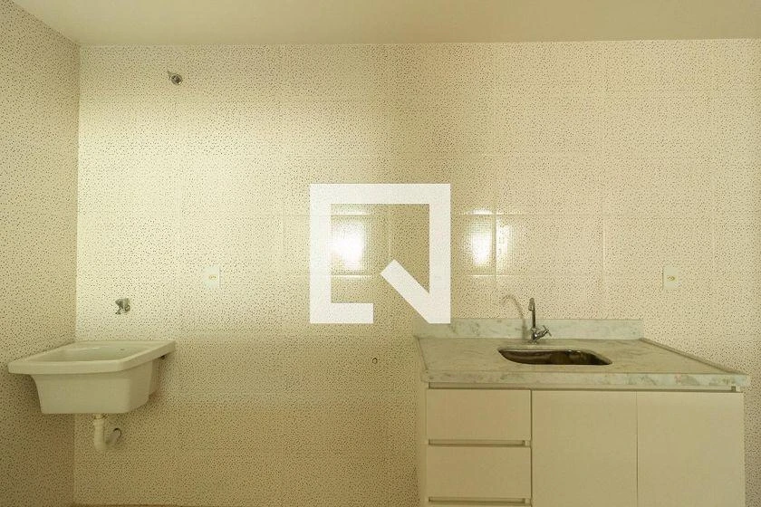 Condo townhouse with 2 bedrooms and an open-plan kitchen — photo 34