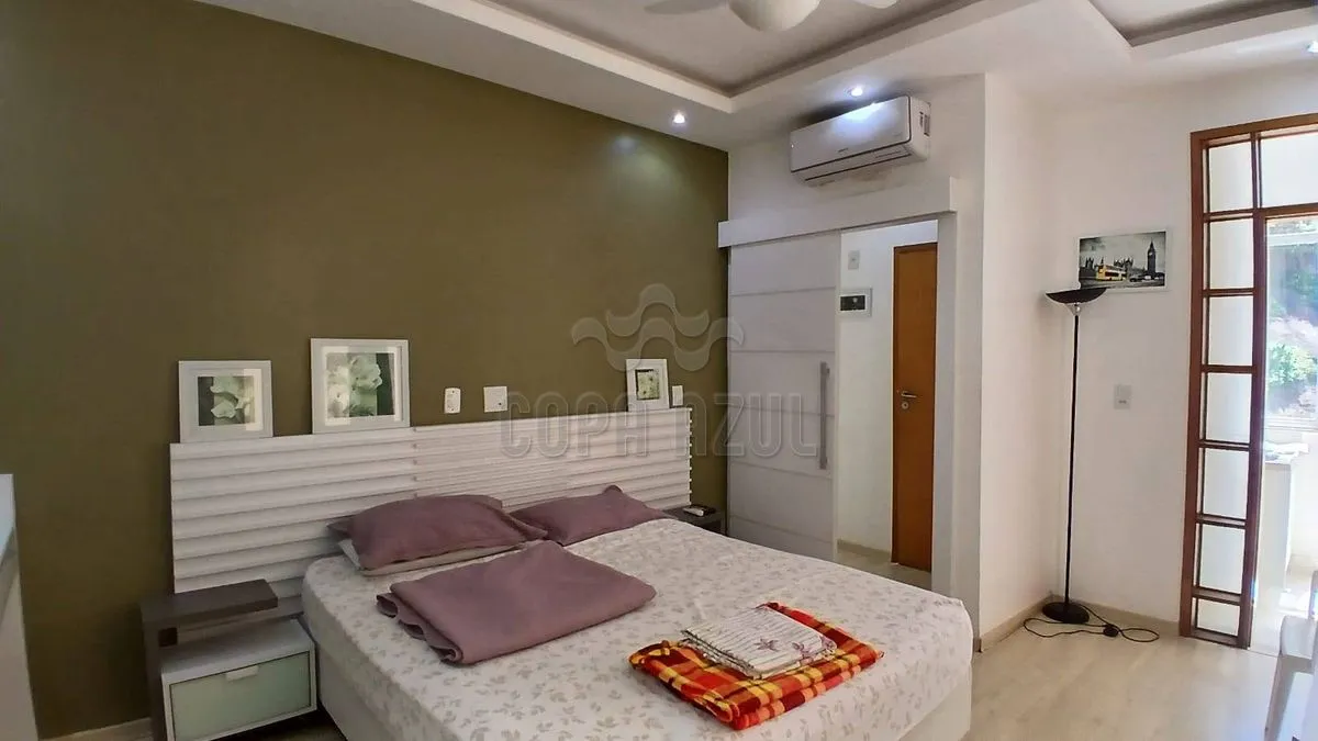 One-bedroom apartment with a mountain view in Rio de Janeiro — photo 27