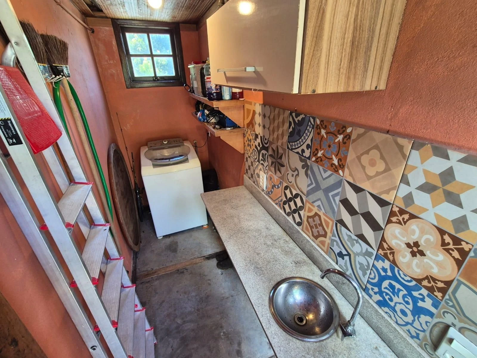 Furnished house, 2100 m², with a grill on the balcony — photo 8