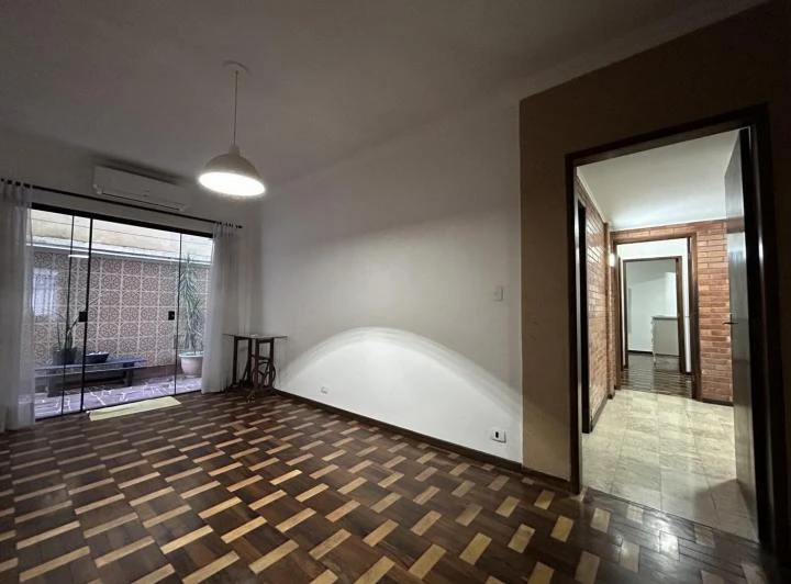 3-bedroom apartment with a enclosed balcony — photo 5