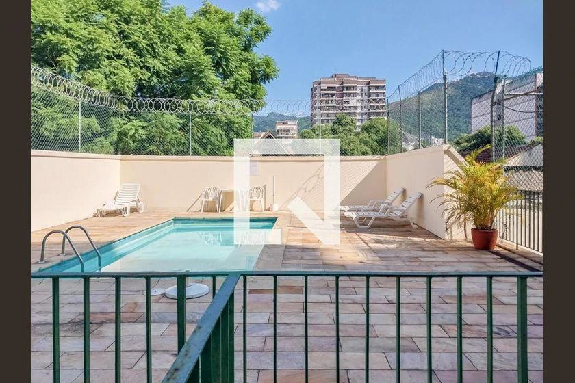 2-bedroom apartment with a mountain view in Rio de Janeiro — photo 38