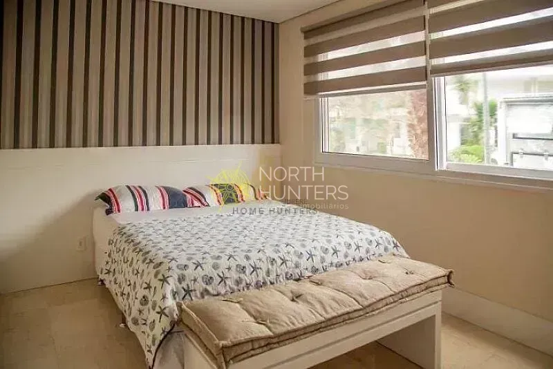 Furnished house with 7 bedrooms and open-plan gas kitchen — photo 35