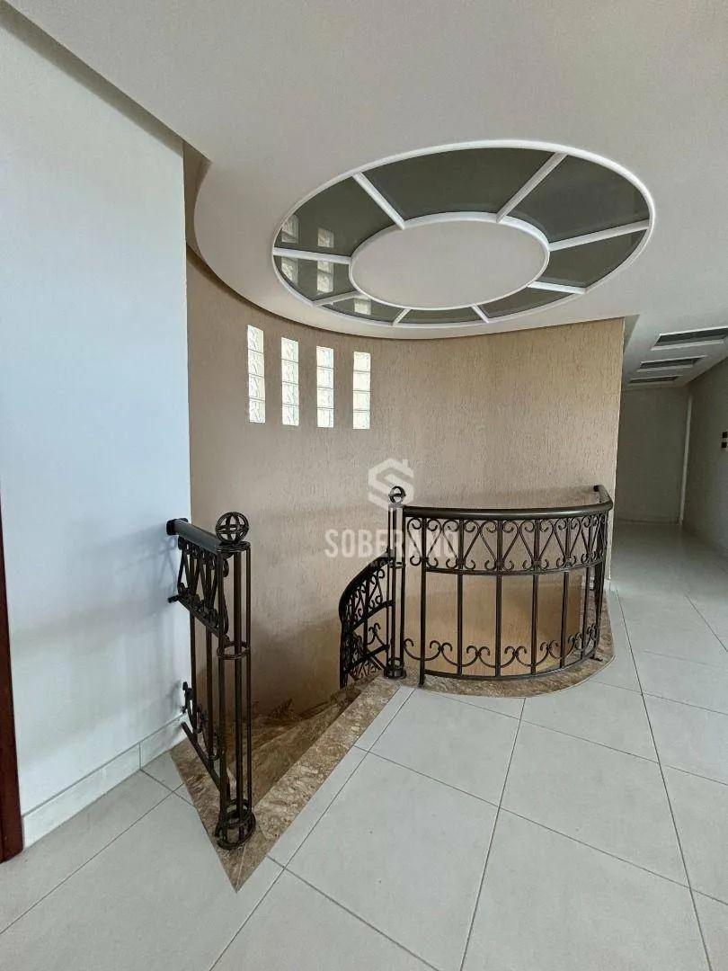 House with 6 bedrooms and 720 m² plus 4 parking — photo 30