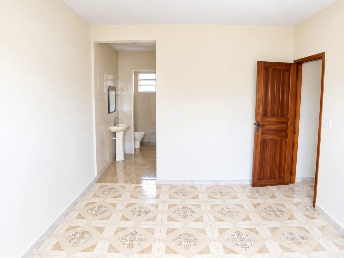Будинок: 2 спальні, 1 з власною ванною кімнатою, 70 м² — photo 17
