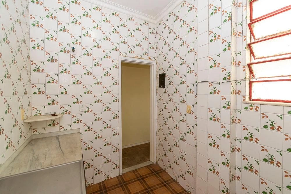 Unfurnished apartment with 2 bedrooms and 1 parking space — photo 6
