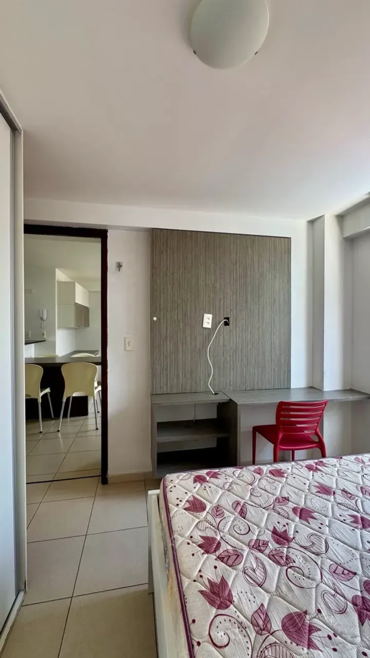 One-bedroom apartment with a washing machine — photo 18