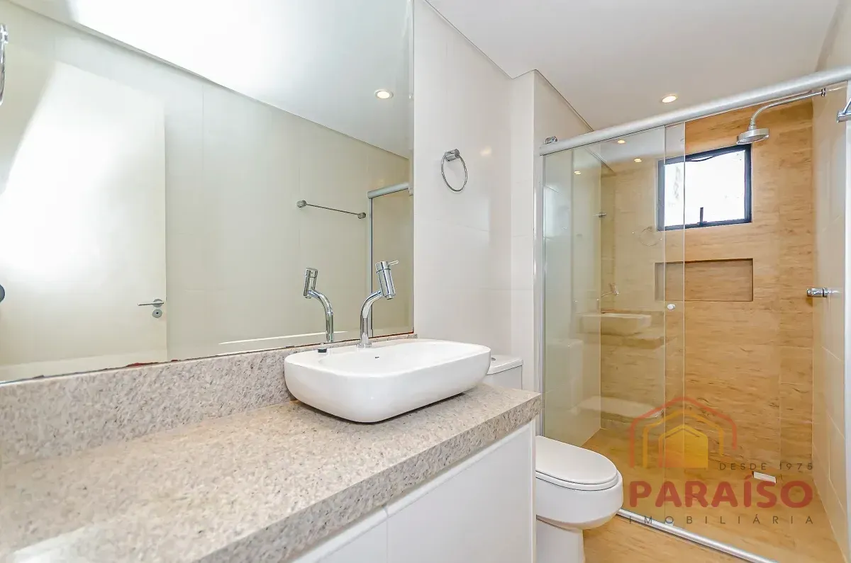 3-bedroom apartment in a building with a gym — photo 32