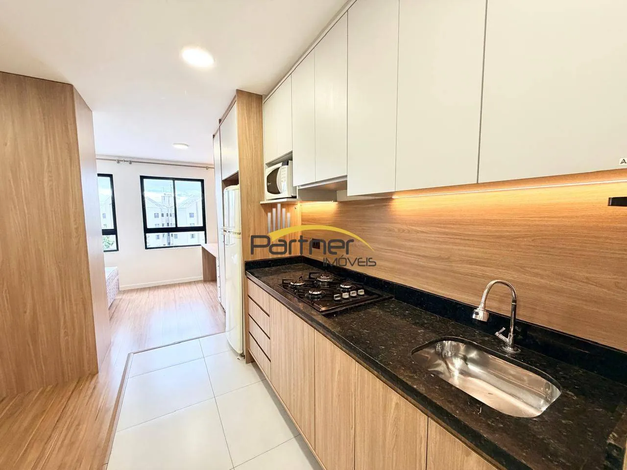 Studio no 4º andar com janelas do piso ao teto — photo 6