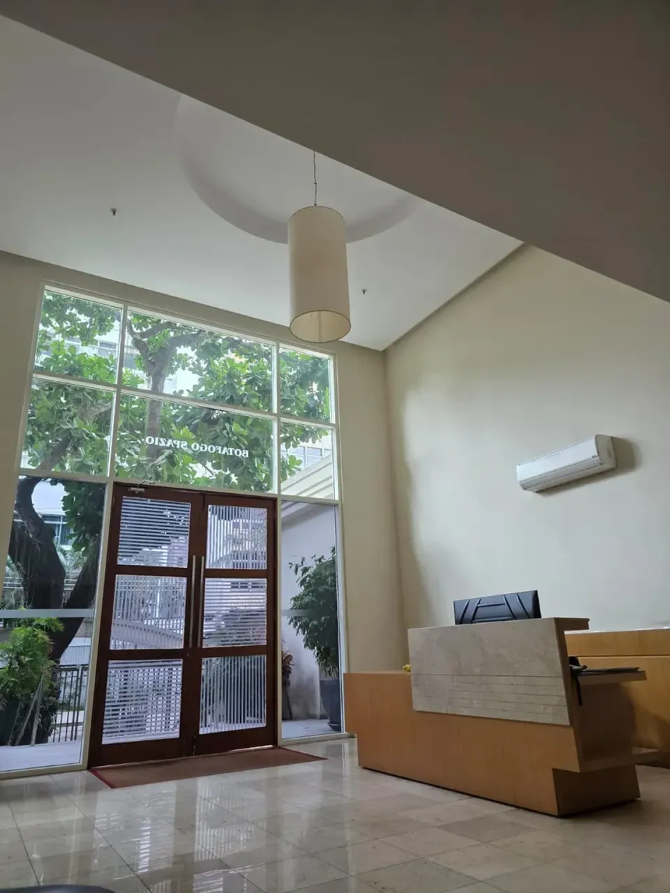 Rental apartment with 2 bedrooms, 2 bathrooms and 97 m² — photo 15
