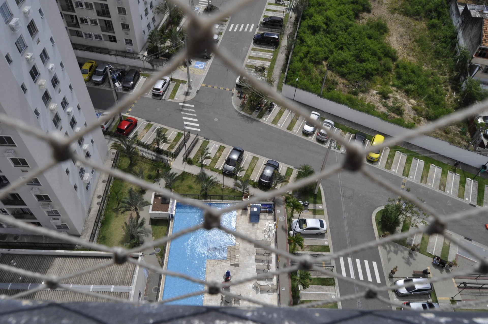 Балкон с грилем и 2 спальни: квартира 47 м² — photo 7
