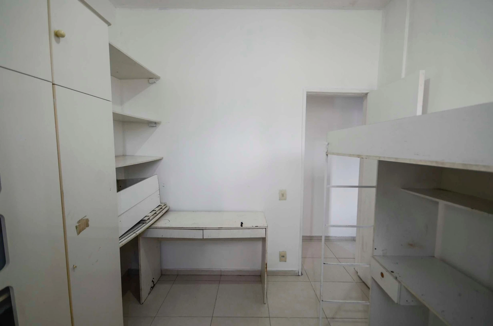 Furnished apartment, 65 m², with a jacuzzi — photo 17