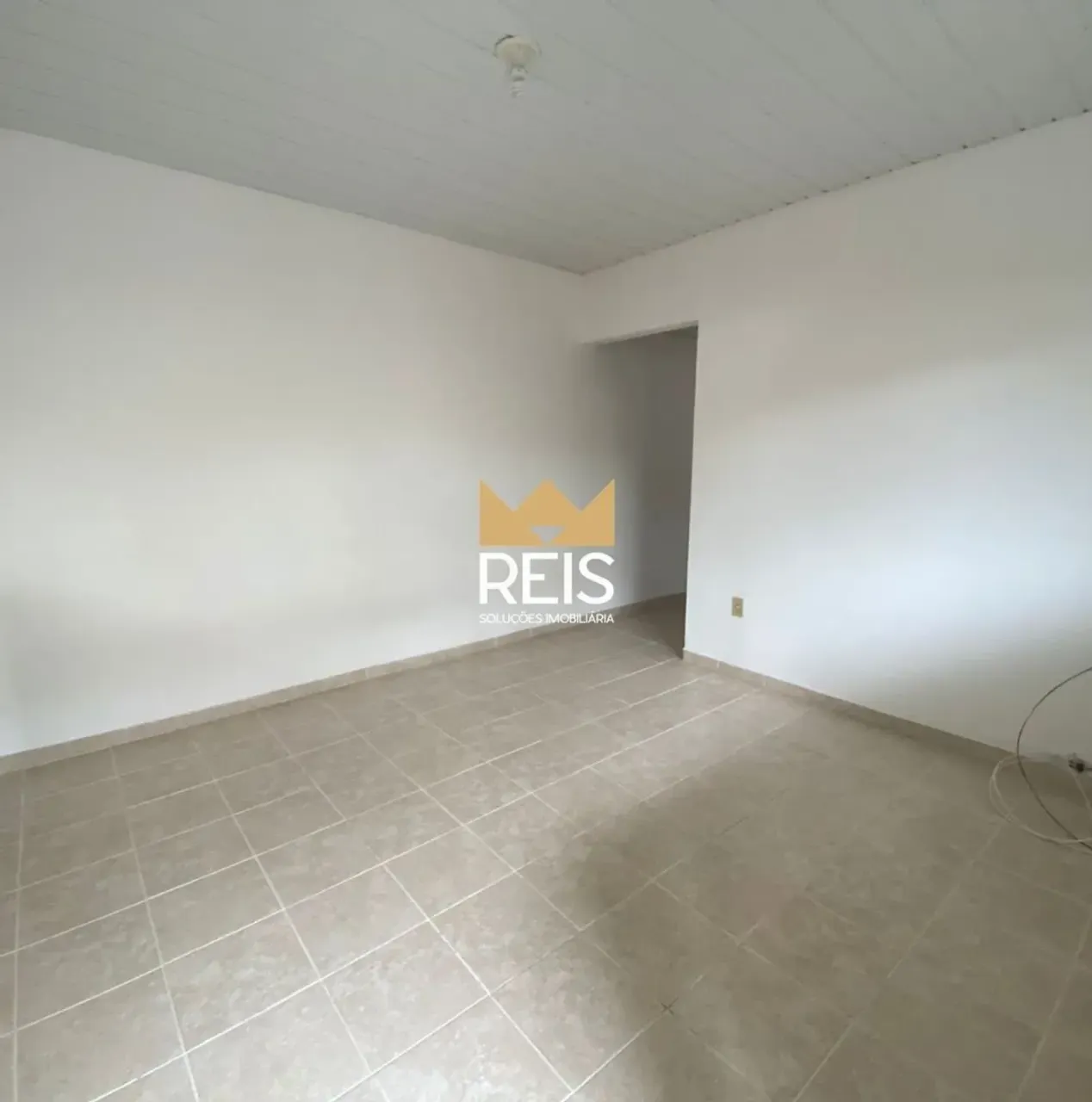 Unfurnished house with 2 bedrooms and 1 bathroom — photo 4