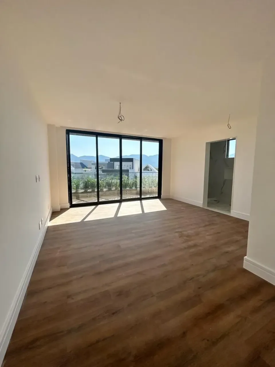 5-bedroom apartment with open-plan kitchen — photo 5