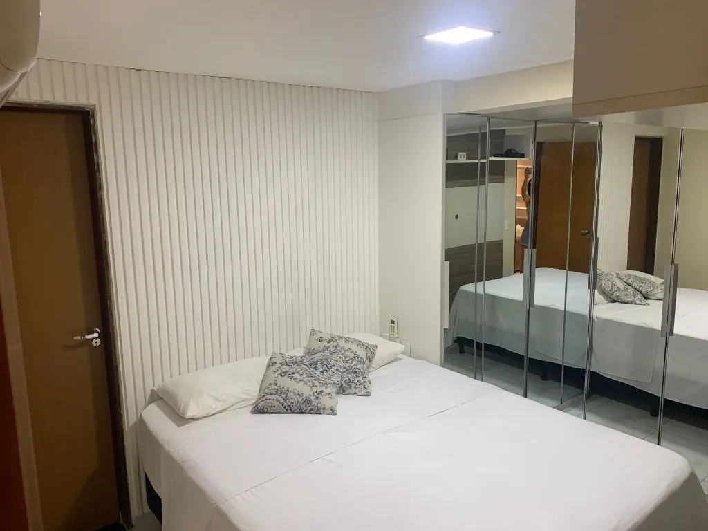 Furnished 1-bedroom apartment with balcony — photo 27