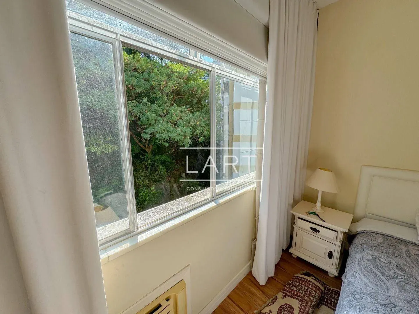Apartamento de 210 m² com 4 dormitórios e varanda — photo 24