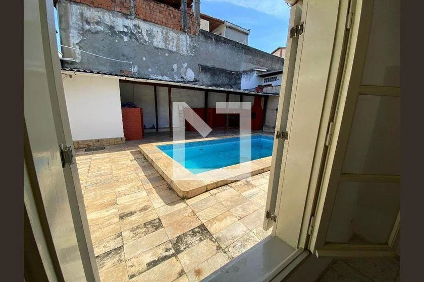 Rental house with 6 bedrooms and 704 m² — photo 34