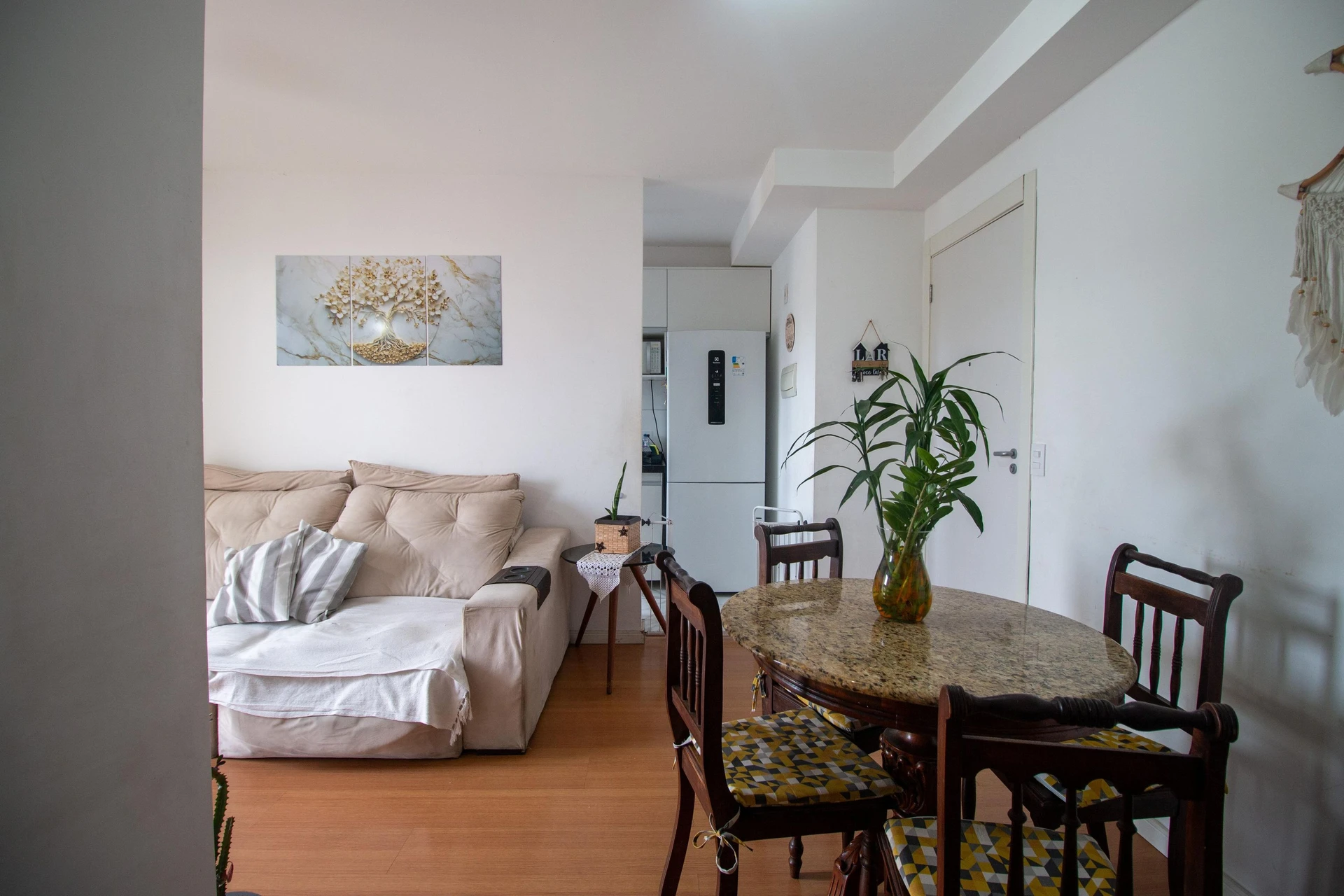 Apartamento mobiliado de 2 quartos com suíte e varanda — photo 13