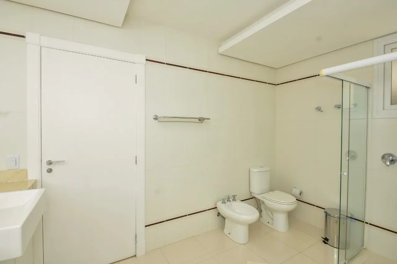 Casa mobiliada com 4 suítes e piscina aberta — photo 94
