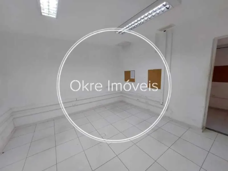 Квартира без меблів з 1 спальнею та 5 ванними — photo 13