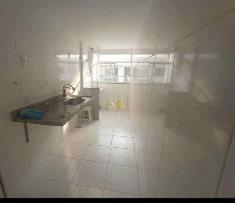 Apartamento de 3 quartos com 3 suítes e 4 banheiros — photo 4