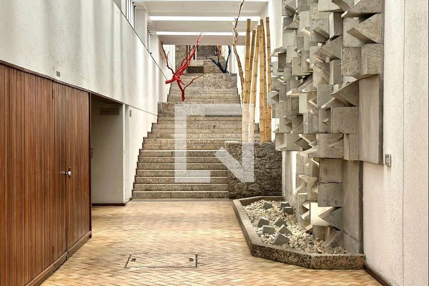 Mountain view in a one-bedroom apartment, 58 m² — photo 47