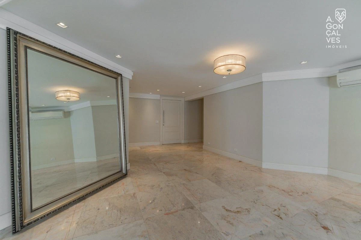 Робоче місце та 5 спалень: квартира 442 м² — photo 13