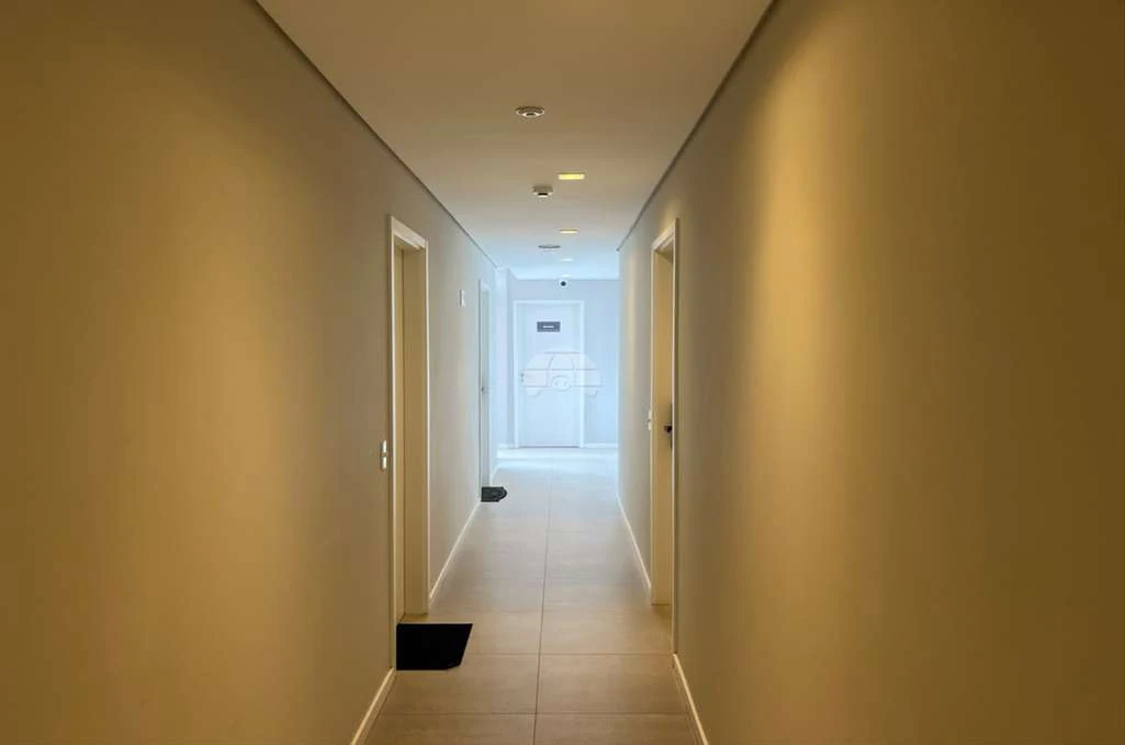 Apartamento de 1 quarto com lavanderia compartilhada — photo 4