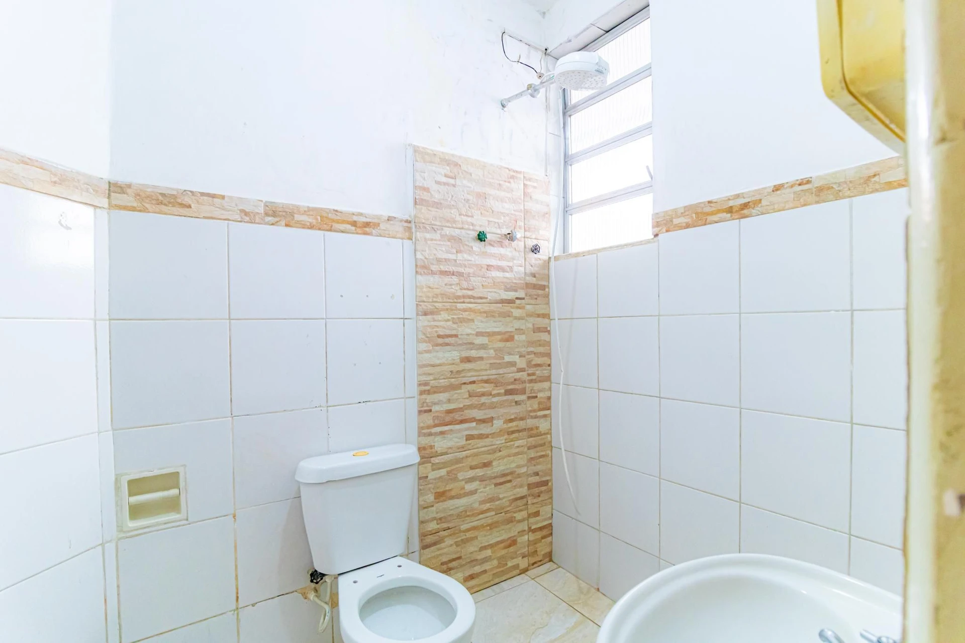 Rental apartment with 2 bedrooms and 1 bathroom — photo 16