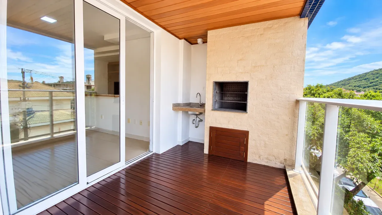 3-bedroom apartment in a building with a sauna