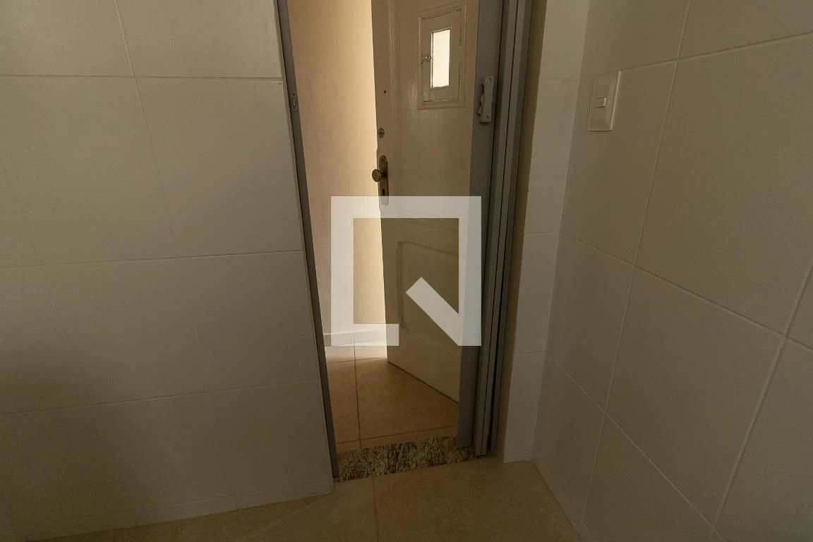 2-bedroom apartment, 1 with its own bathroom, 90 m² — photo 33