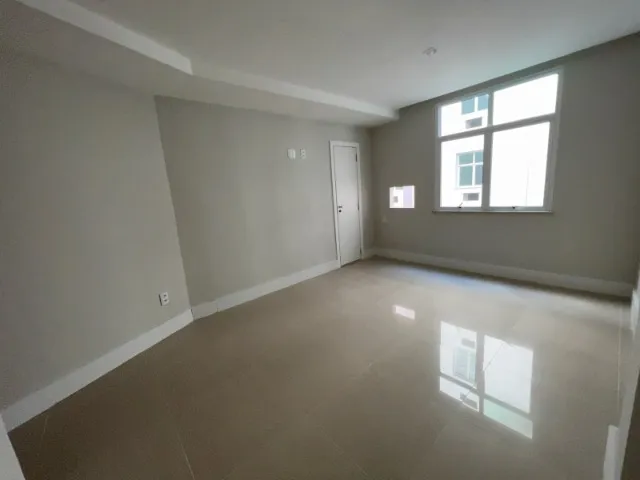 2-bedroom apartment in a building with a gym — photo 13