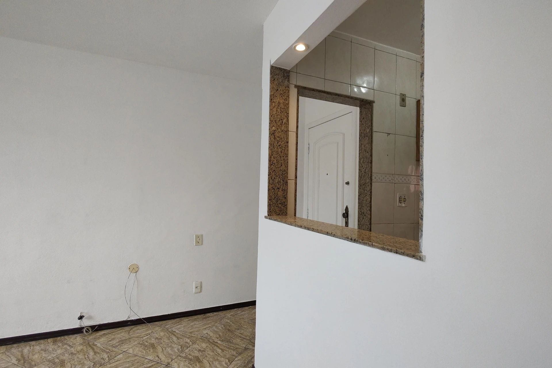 Unfurnished apartment with 2 bedrooms and 1 parking space — photo 49